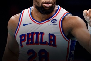 美记：亚布塞莱和尼克斯正式签约，合同金额略低于中产特例