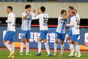 网页版登录入口-津门虎与上港的比赛还没开踢！三位久违强援就已到位，两人将首秀