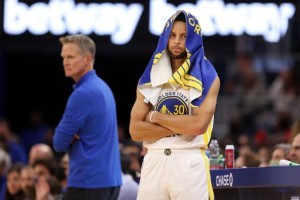 网页版登录入口-连续3场末节合计11中0 库里体能瓶颈凸显勇士问题