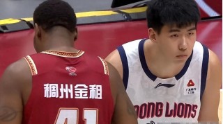 开云体育-再次单场送出6血帽！完爆浙江顶级内线，球迷：他可以替换周琦了