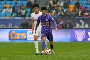 体育视频直播-1-1！于根伟乐开花了，天津津门虎23岁锋霸攻破韩国球队大门